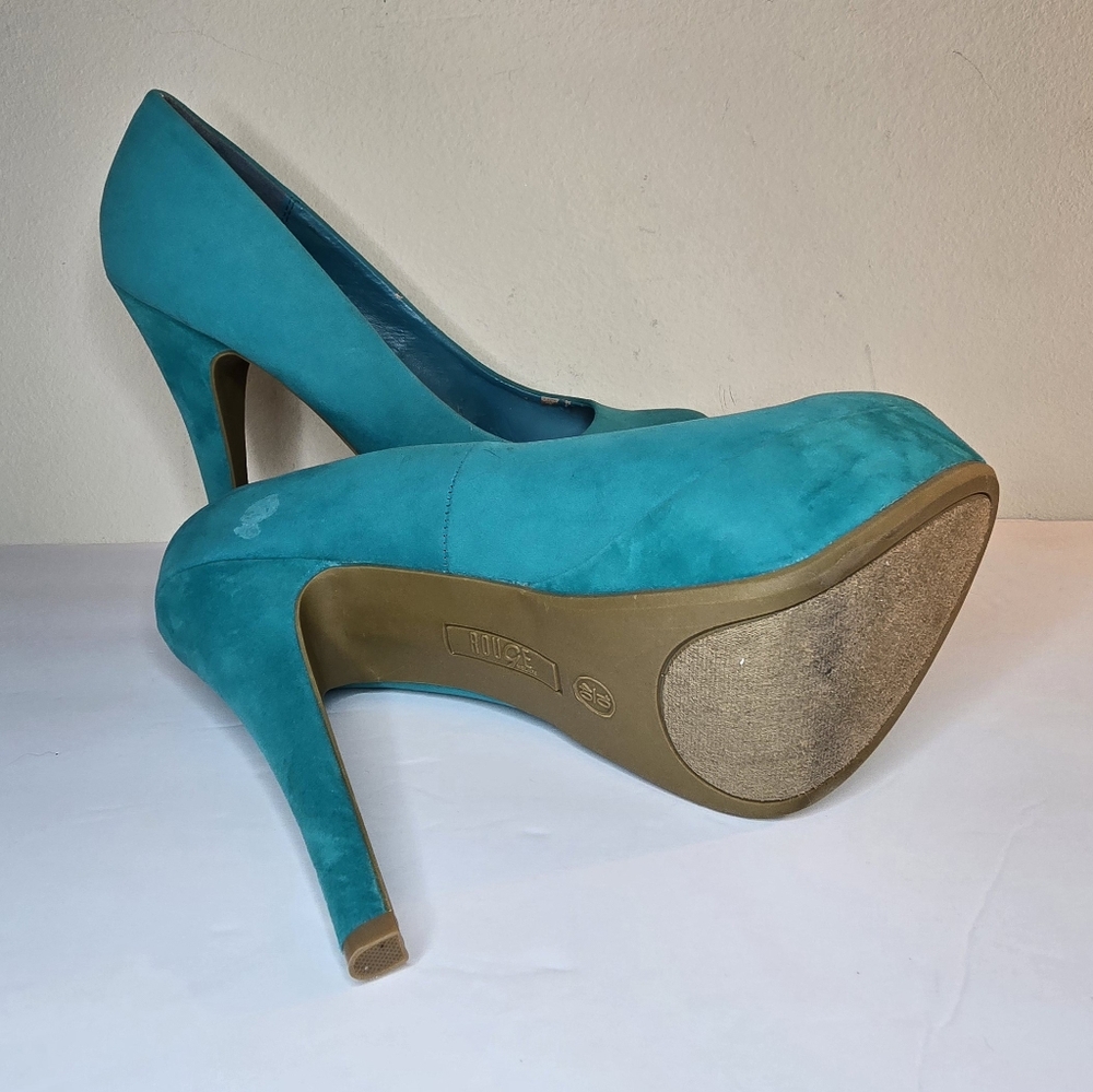 Rouge Helium Turquoise Heels Size 10